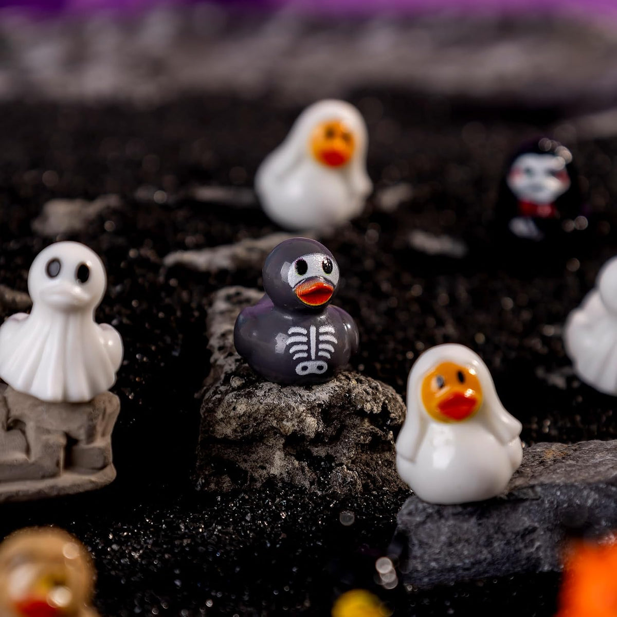 100Pcs Halloween Mini Ducks Miniature Halloween Resin Figurines Decor | 25 Styles 4 of Each Novelty Small Tiny Resin Ducks Bulk Halloween Party Favors DIY Gift Dollhouse Decorations