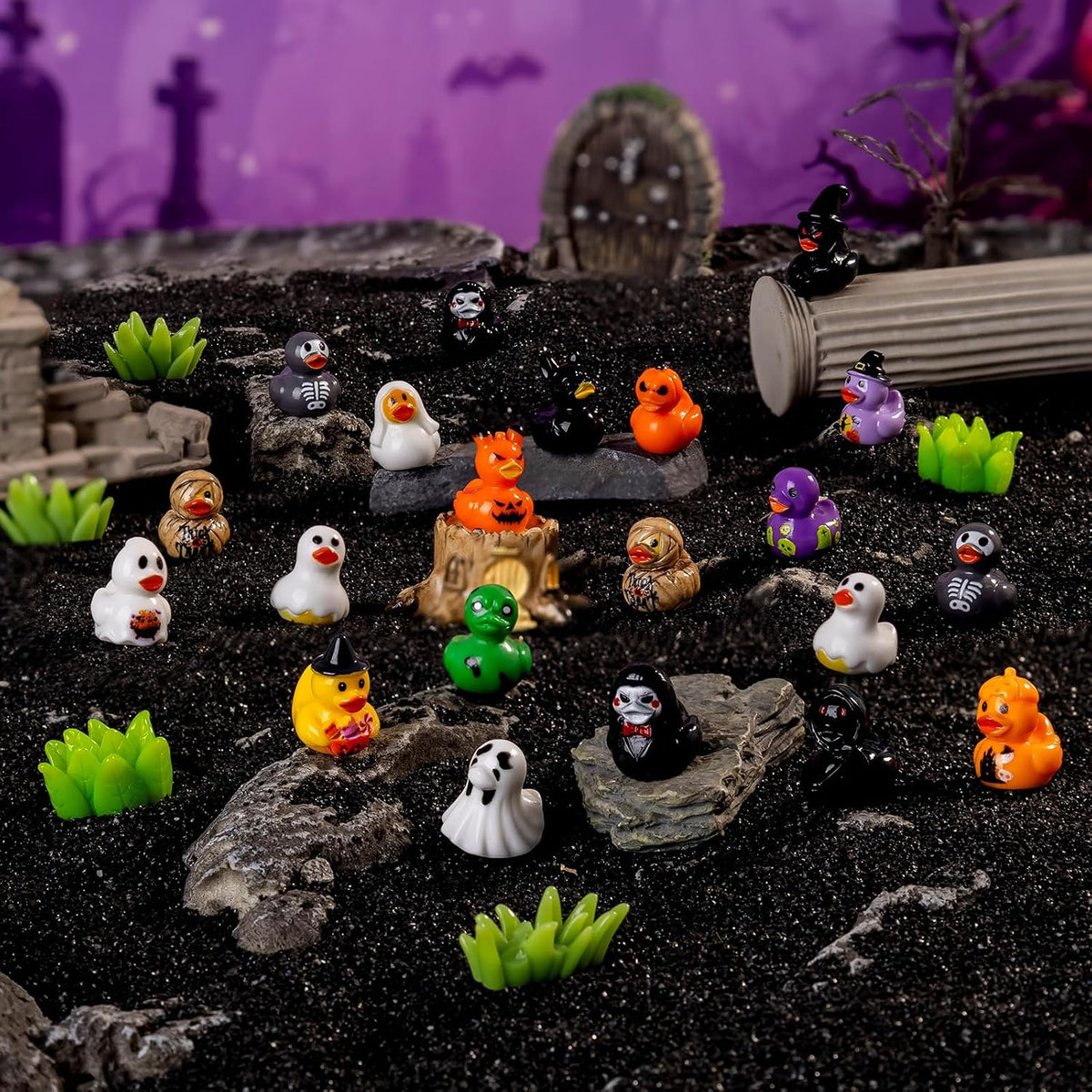 100Pcs Halloween Mini Ducks Miniature Halloween Resin Figurines Decor | 25 Styles 4 of Each Novelty Small Tiny Resin Ducks Bulk Halloween Party Favors DIY Gift Dollhouse Decorations