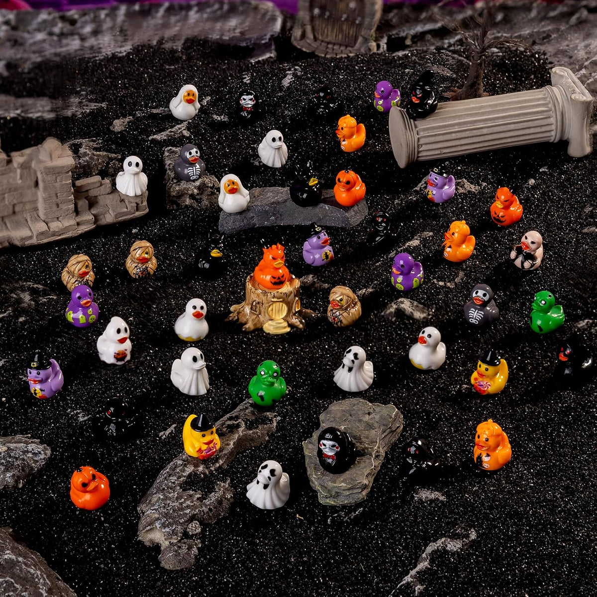 100Pcs Halloween Mini Ducks Miniature Halloween Resin Figurines Decor | 25 Styles 4 of Each Novelty Small Tiny Resin Ducks Bulk Halloween Party Favors DIY Gift Dollhouse Decorations